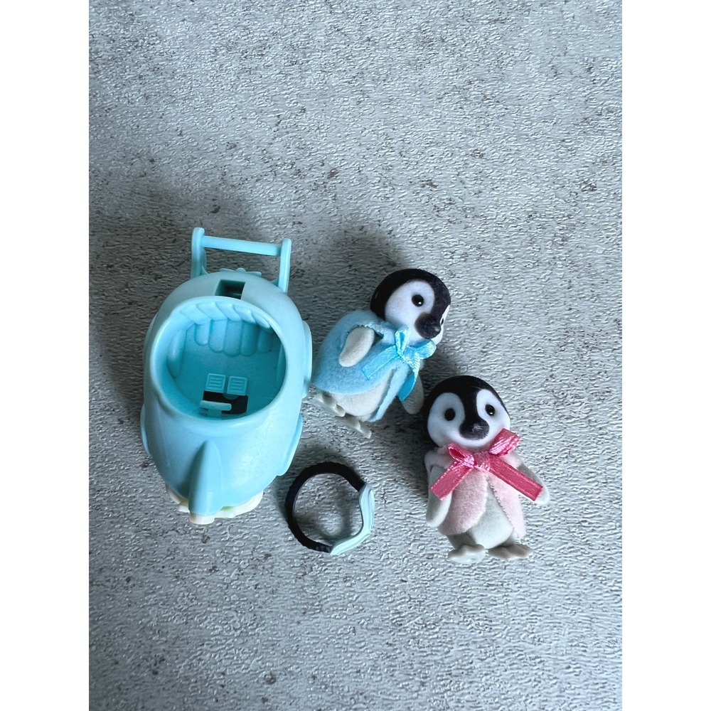 Calico Critters Penguin Babies Ride 'n Play Set Blue Pink Pearl Rocky Car